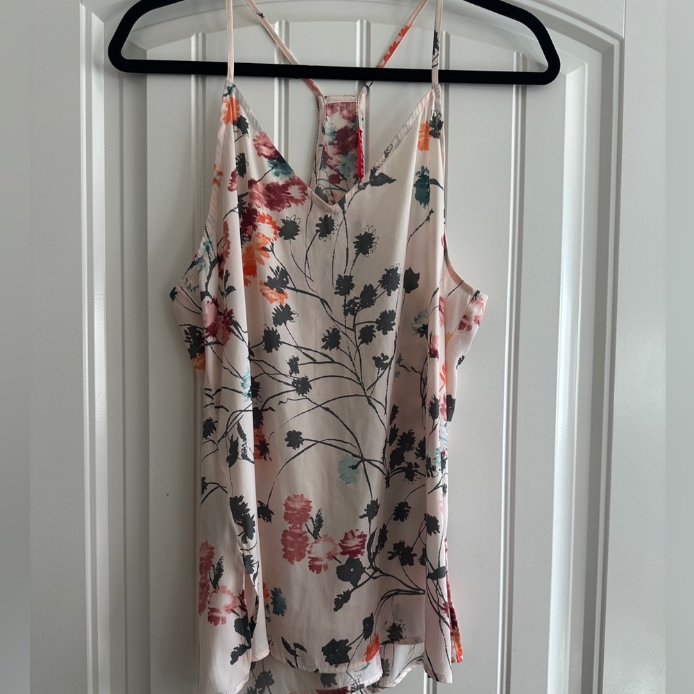 Josie Natori Size M Floral Top Size M